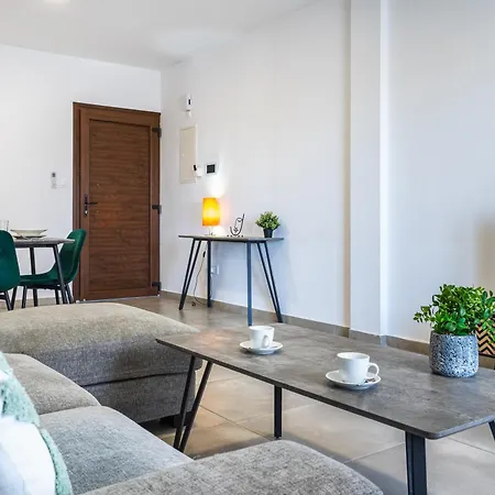 Invictus 2-bedroom Апартаменты *